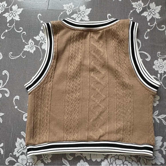 Aritzia Wilfred Free Knit Varsity Vest Vest Sz small - Picture 4 of 6